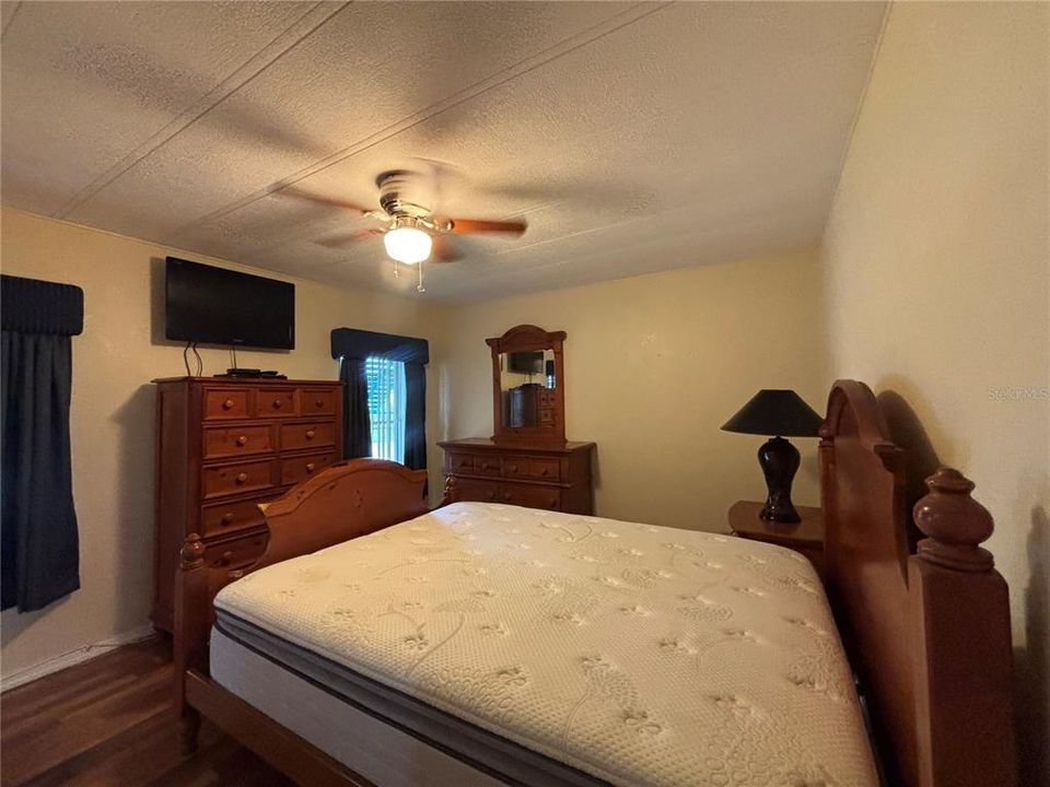 待售: $149,000 (2 贝兹, 2 浴室, 1024 平方英尺)