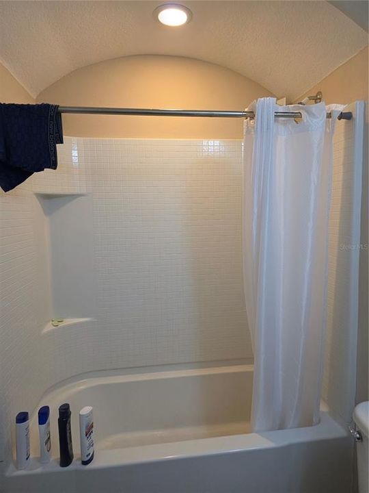 В аренду: $2,300 (3 спален, 2 ванн, 1288 Квадратных фут)