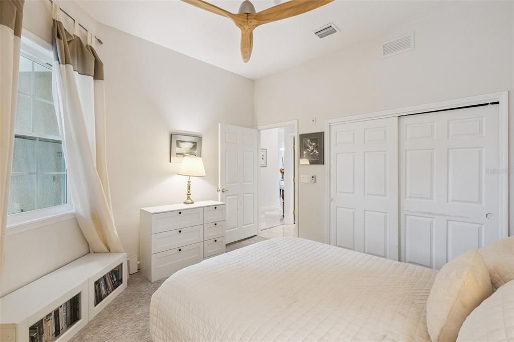 На продажу: $465,000 (2 спален, 2 ванн, 1824 Квадратных фут)