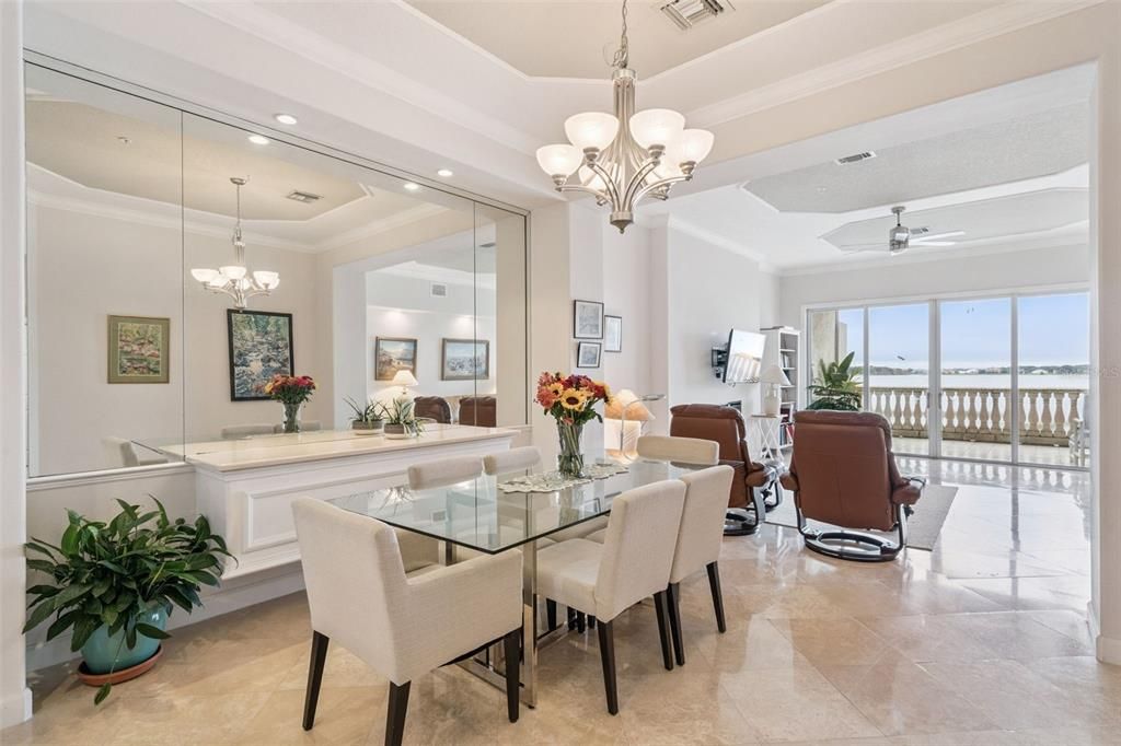 На продажу: $465,000 (2 спален, 2 ванн, 1824 Квадратных фут)