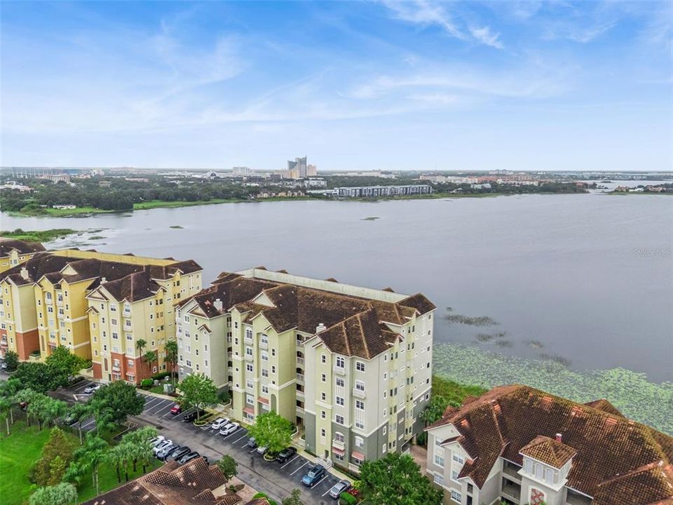 На продажу: $465,000 (2 спален, 2 ванн, 1824 Квадратных фут)