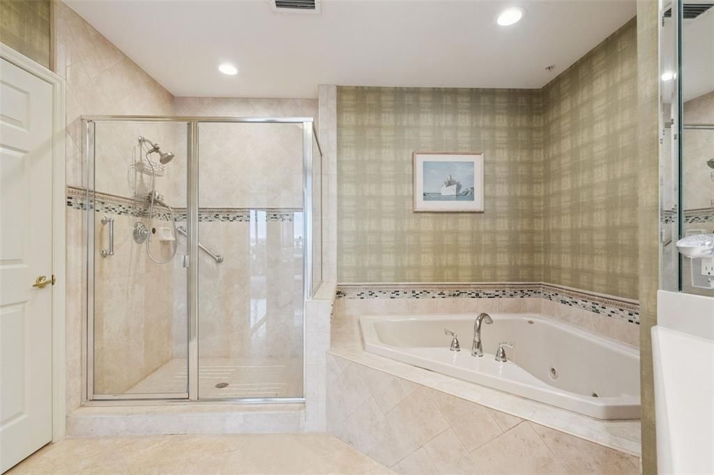 На продажу: $465,000 (2 спален, 2 ванн, 1824 Квадратных фут)