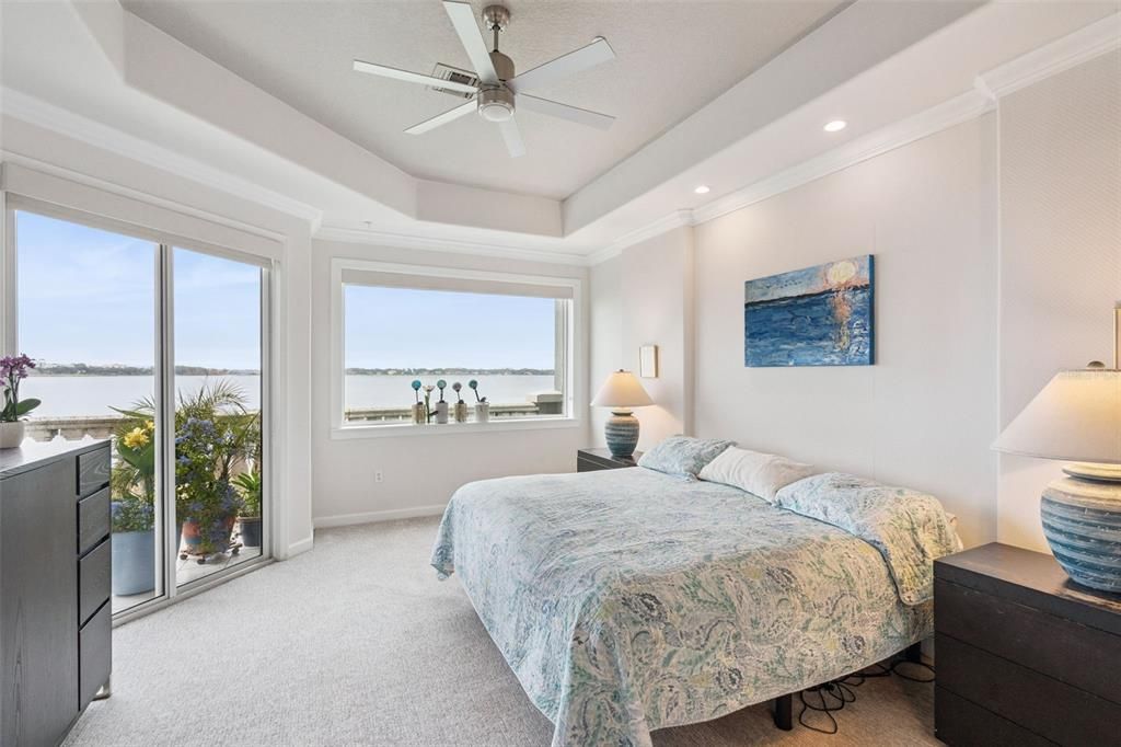 На продажу: $465,000 (2 спален, 2 ванн, 1824 Квадратных фут)