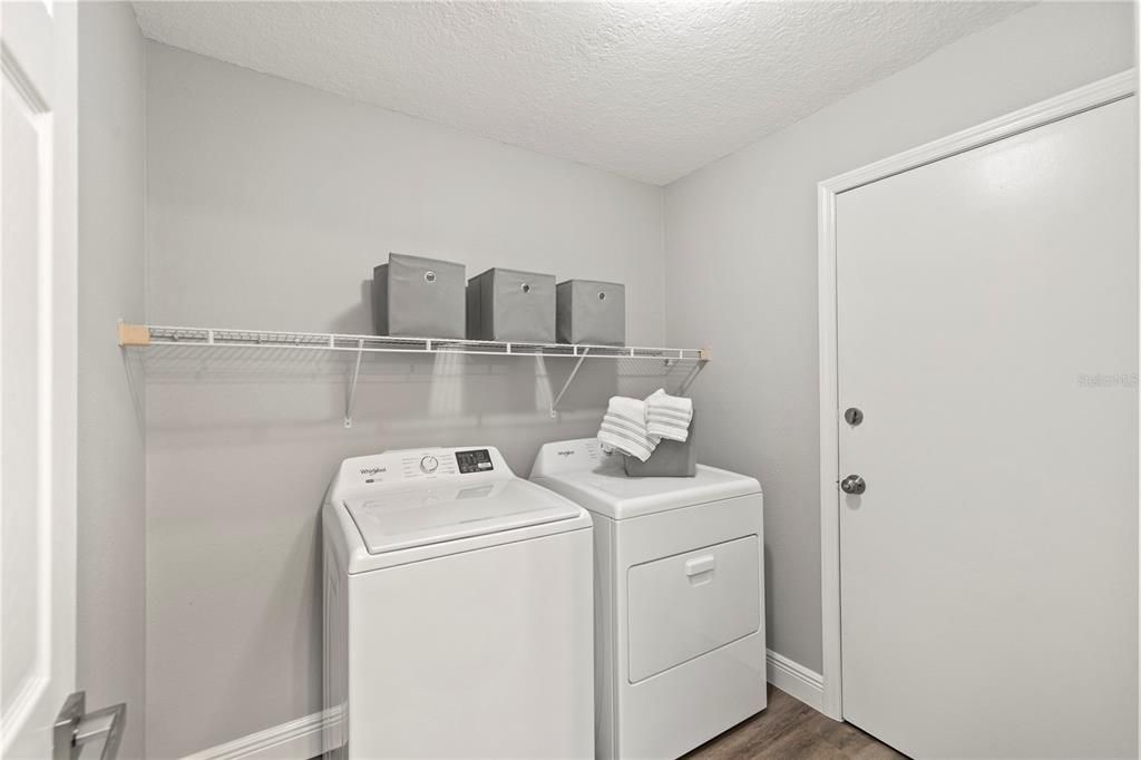 待售: $665,000 (4 贝兹, 3 浴室, 2565 平方英尺)