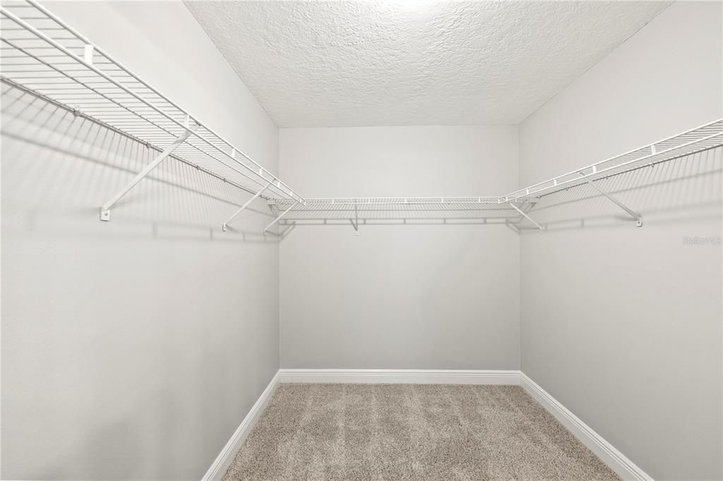 待售: $665,000 (4 贝兹, 3 浴室, 2565 平方英尺)