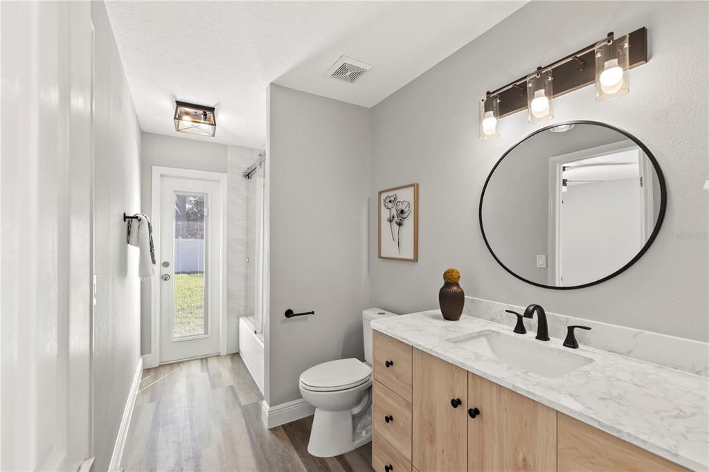 待售: $665,000 (4 贝兹, 3 浴室, 2565 平方英尺)