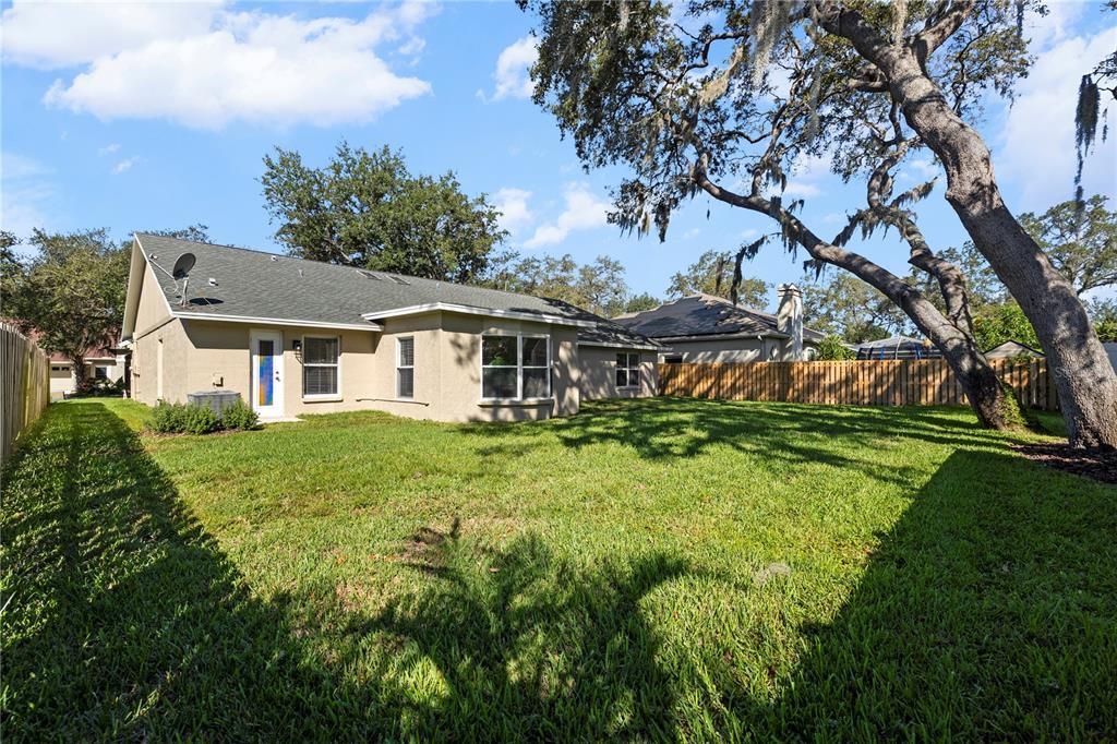 待售: $665,000 (4 贝兹, 3 浴室, 2565 平方英尺)