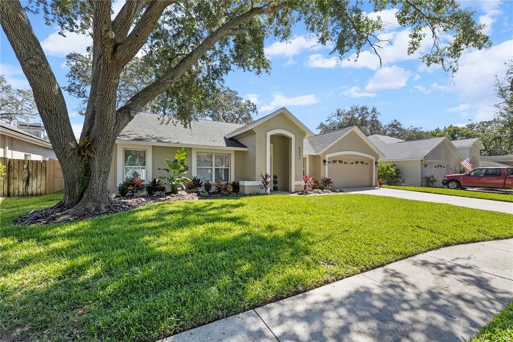 待售: $665,000 (4 贝兹, 3 浴室, 2565 平方英尺)