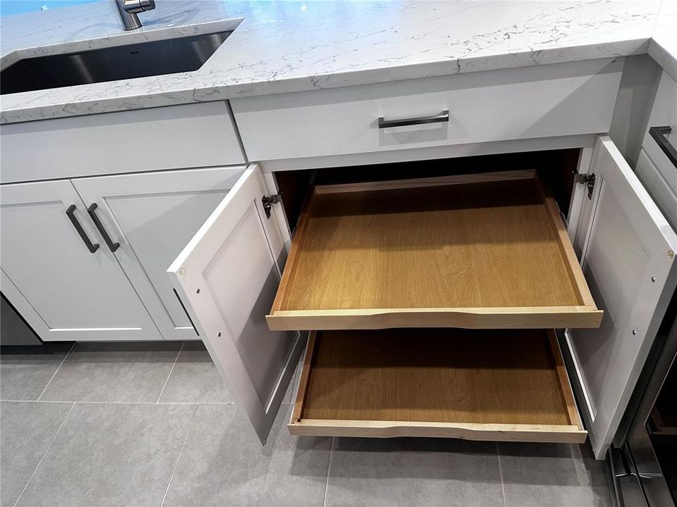 В аренду: $2,400 (2 спален, 2 ванн, 1395 Квадратных фут)