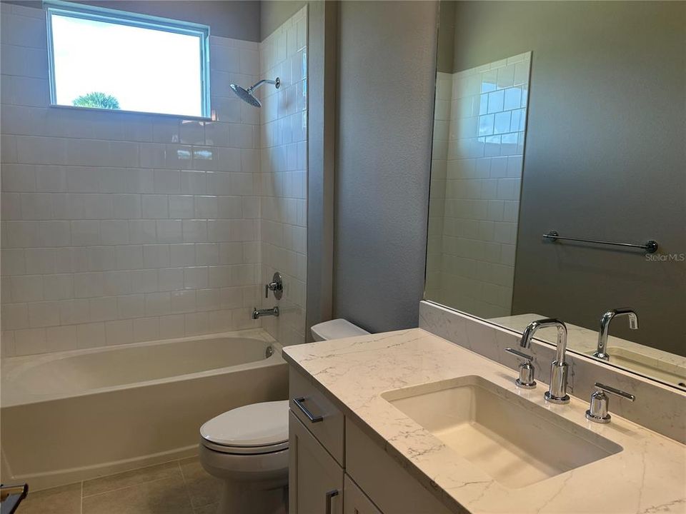 В аренду: $2,400 (2 спален, 2 ванн, 1395 Квадратных фут)