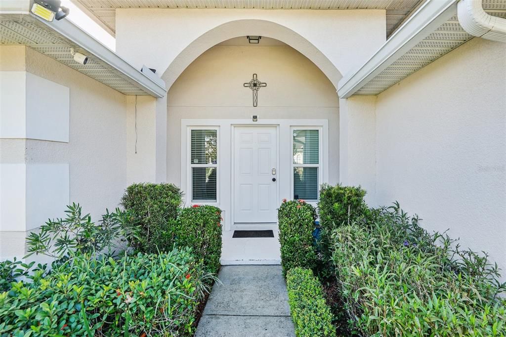 For Sale: $334,999 (4 beds, 2 baths, 1402 Square Feet)