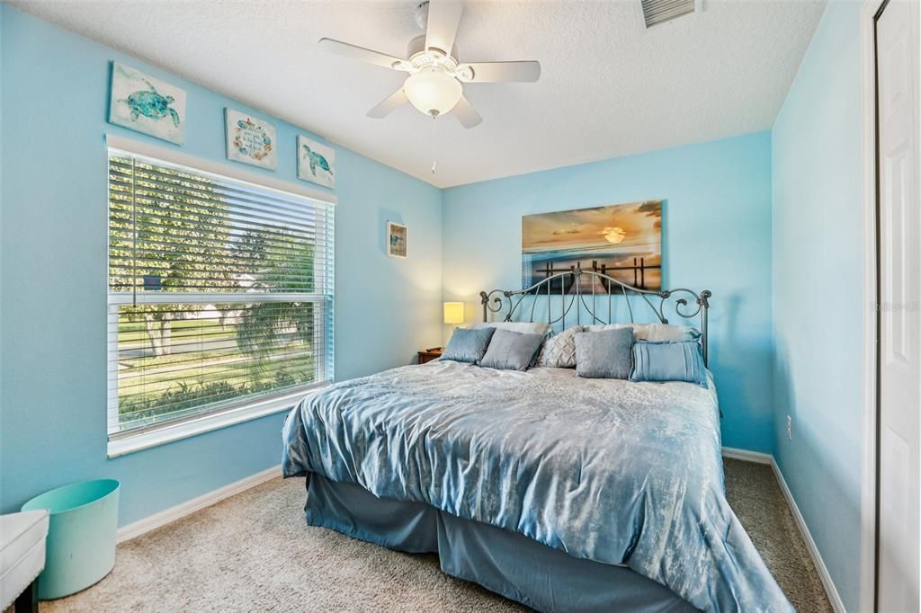 For Sale: $334,999 (4 beds, 2 baths, 1402 Square Feet)