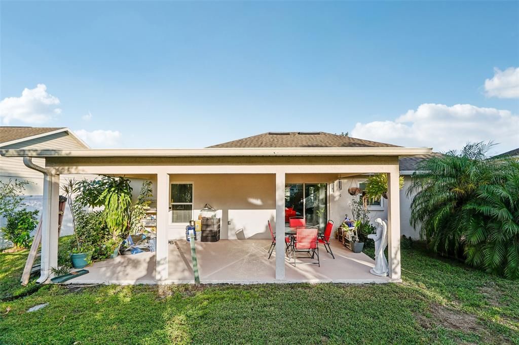 For Sale: $334,999 (4 beds, 2 baths, 1402 Square Feet)