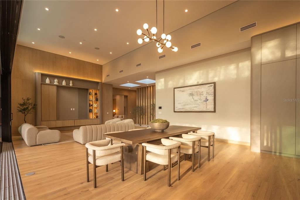 For Sale: $4,499,995 (6 beds, 6 baths, 5428 Square Feet)