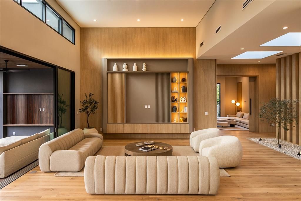 For Sale: $4,499,995 (6 beds, 6 baths, 5428 Square Feet)