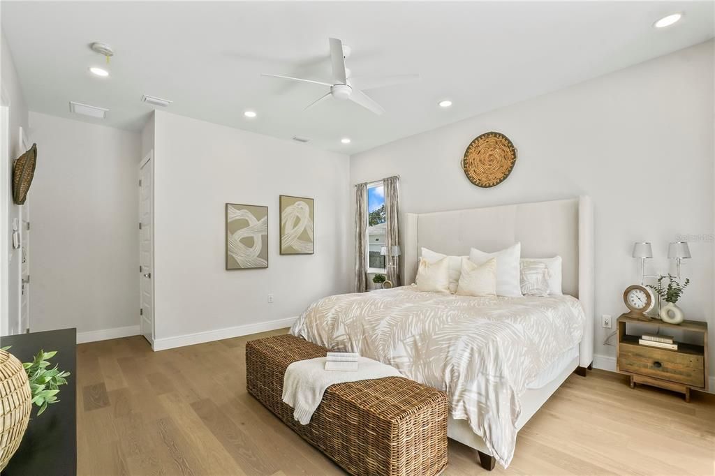 待售: $949,000 (4 贝兹, 3 浴室, 2830 平方英尺)