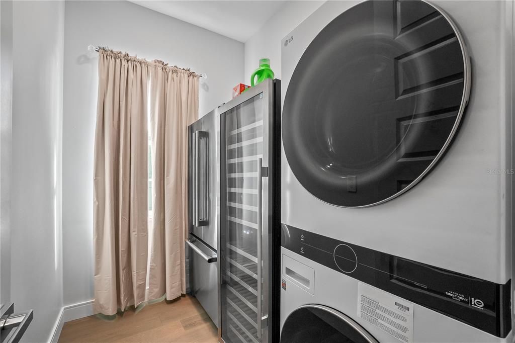 待售: $949,000 (4 贝兹, 3 浴室, 2830 平方英尺)