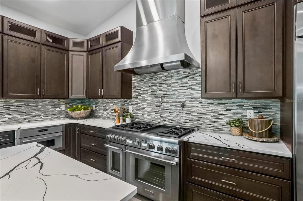 待售: $949,000 (4 贝兹, 3 浴室, 2830 平方英尺)