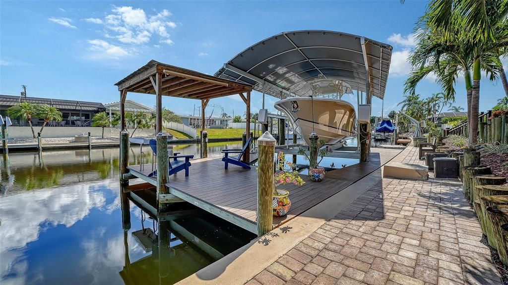 Под контрактом: $1,185,500 (3 спален, 2 ванн, 2119 Квадратных фут)