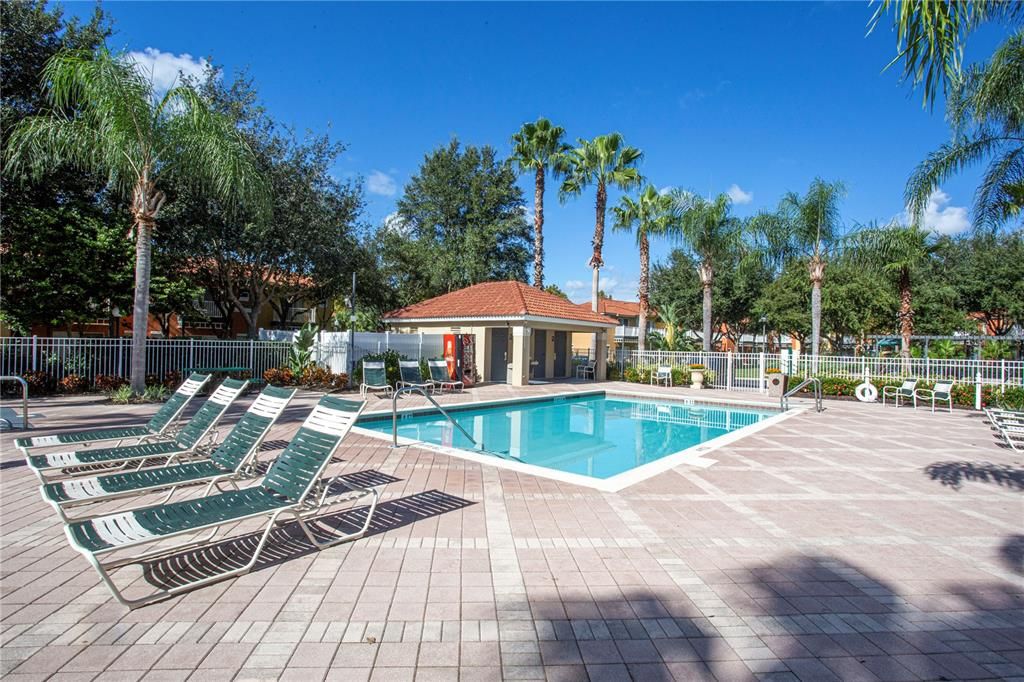 Active With Contract: $249,000 (3 beds, 2 baths, 1291 Square Feet)