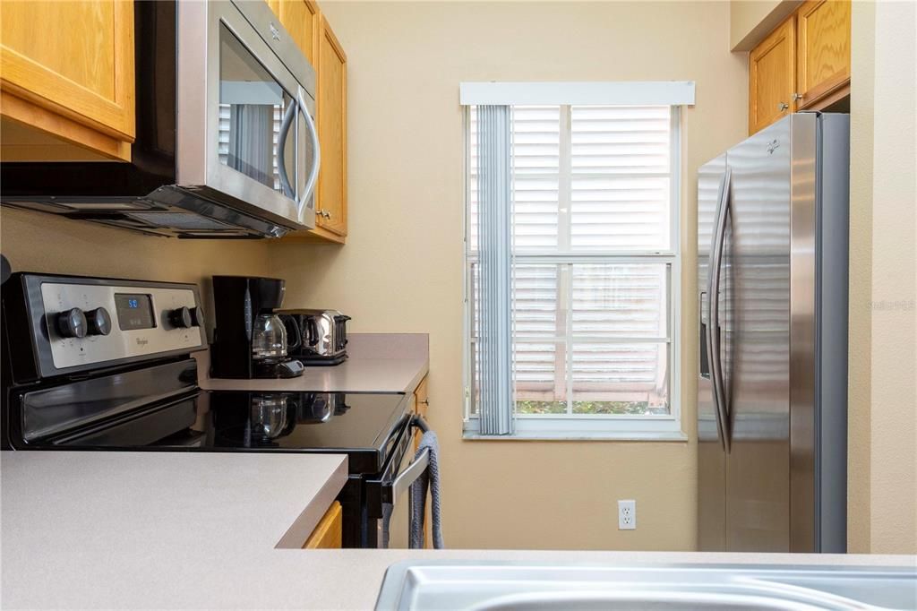 Active With Contract: $249,000 (3 beds, 2 baths, 1291 Square Feet)