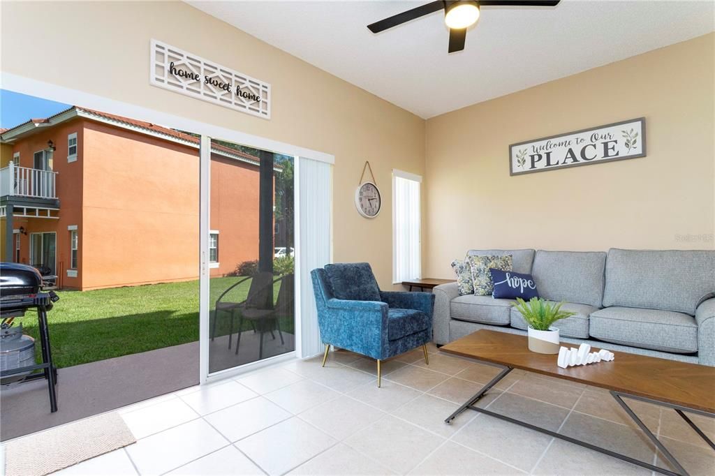 Active With Contract: $249,000 (3 beds, 2 baths, 1291 Square Feet)