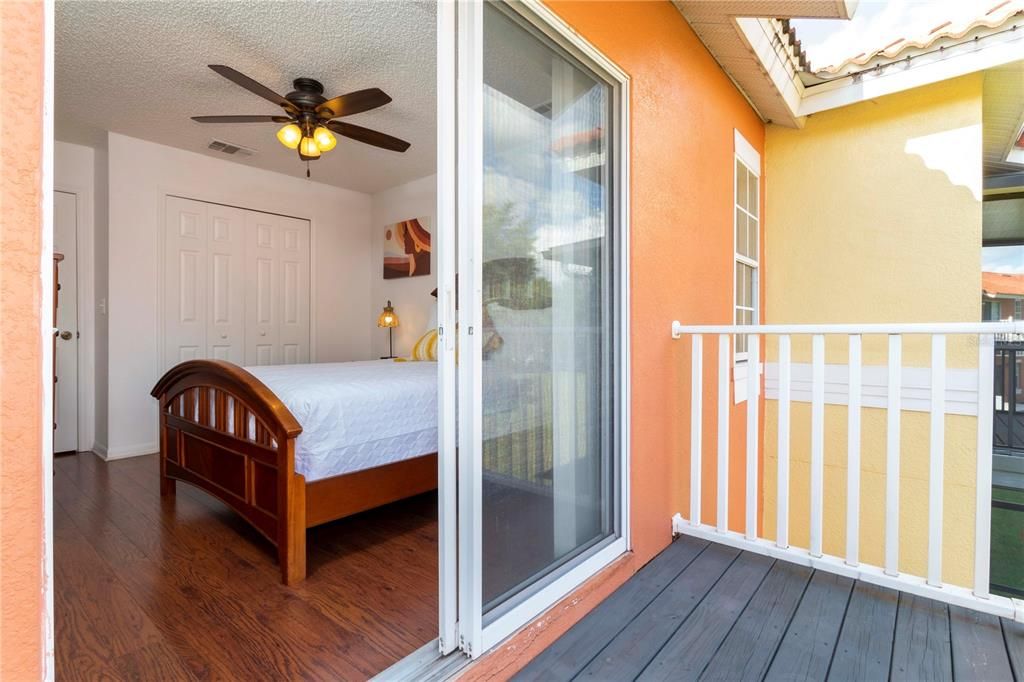 Active With Contract: $249,000 (3 beds, 2 baths, 1291 Square Feet)