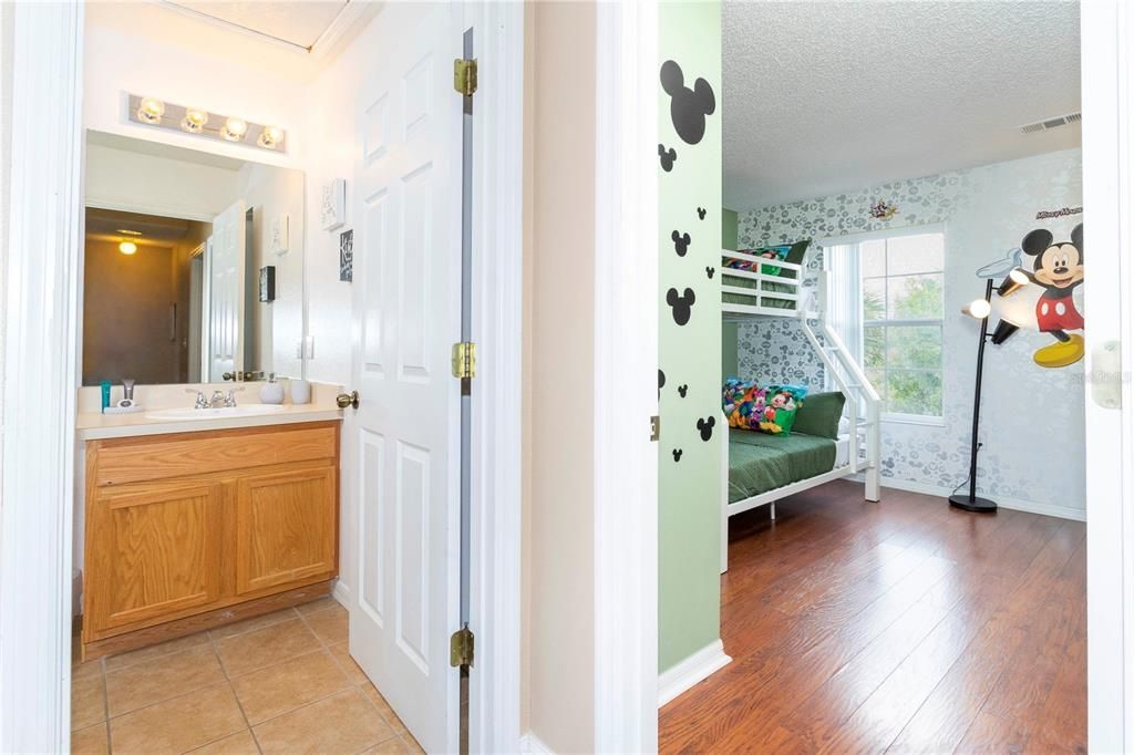 Active With Contract: $249,000 (3 beds, 2 baths, 1291 Square Feet)