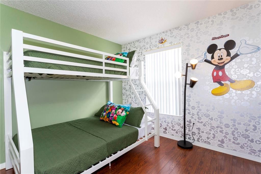 Active With Contract: $249,000 (3 beds, 2 baths, 1291 Square Feet)