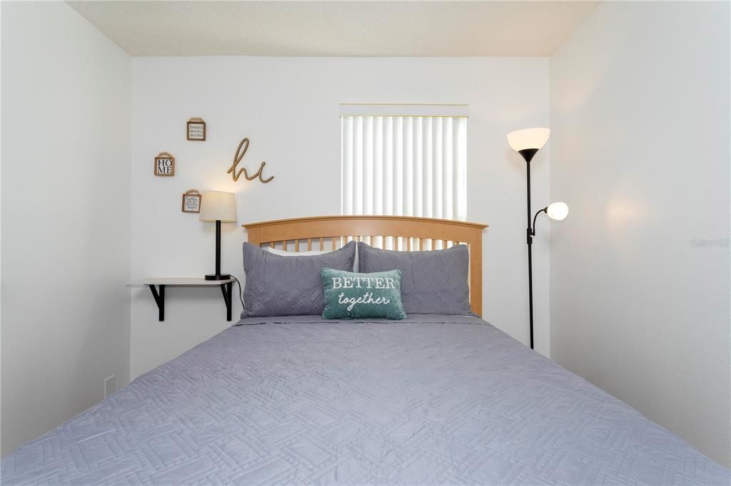 Active With Contract: $249,000 (3 beds, 2 baths, 1291 Square Feet)