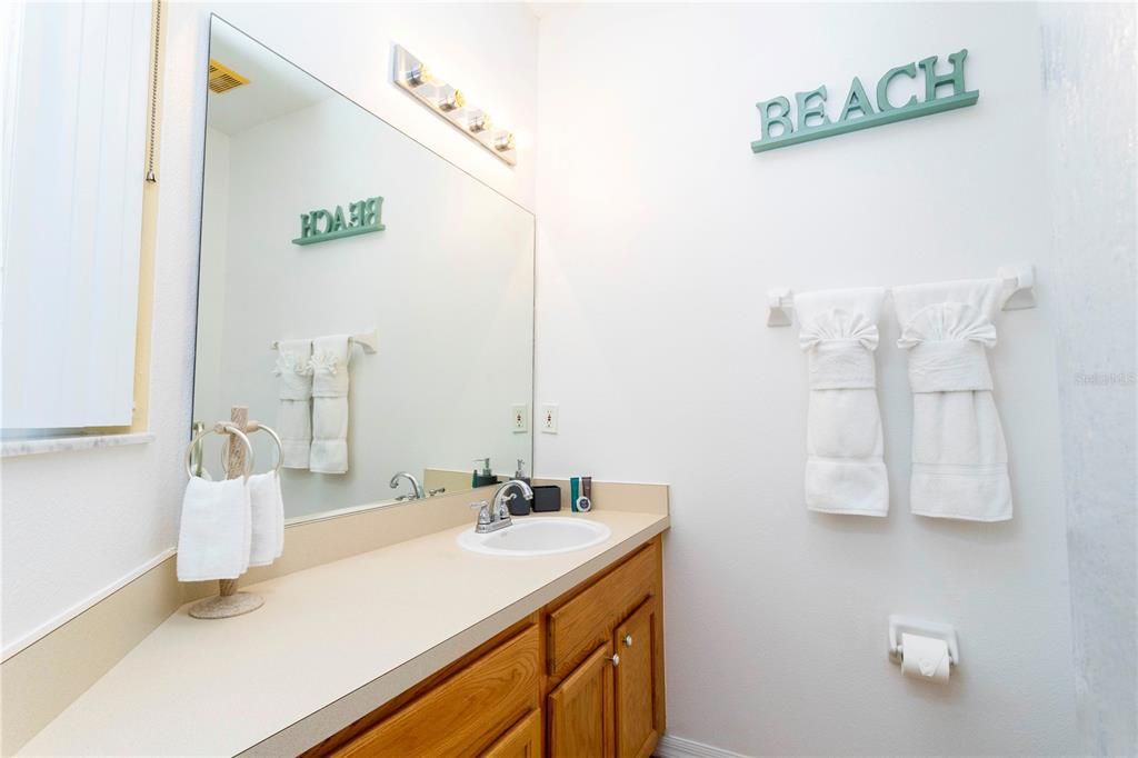 Active With Contract: $249,000 (3 beds, 2 baths, 1291 Square Feet)