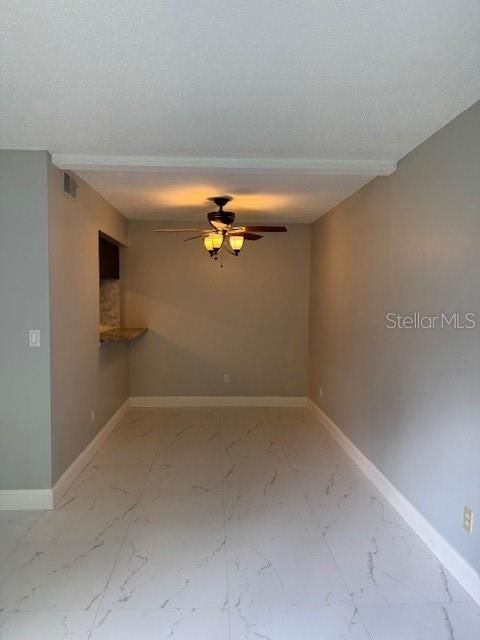 For Rent: $1,700 (2 beds, 1 baths, 853 Square Feet)