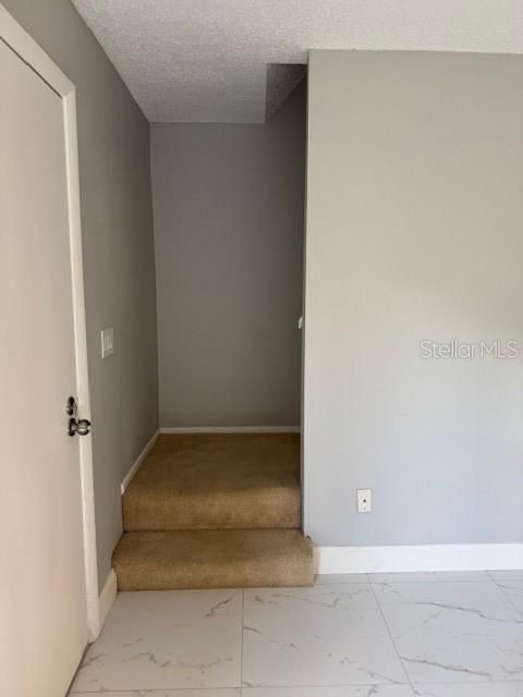 For Rent: $1,700 (2 beds, 1 baths, 853 Square Feet)