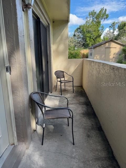For Rent: $1,700 (2 beds, 1 baths, 853 Square Feet)