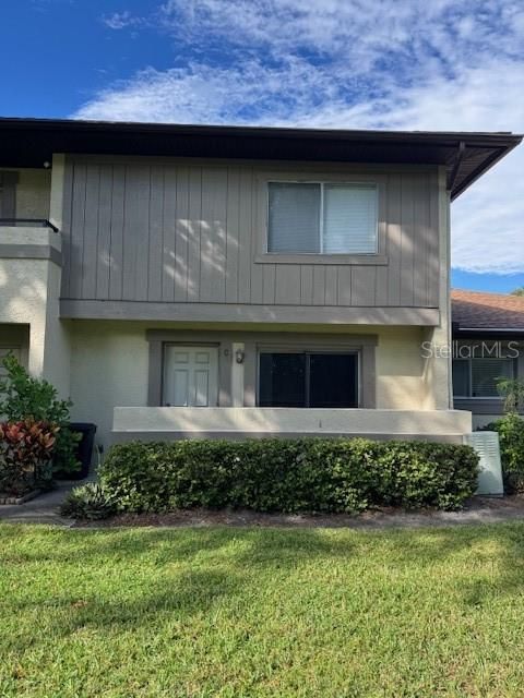 For Rent: $1,700 (2 beds, 1 baths, 853 Square Feet)