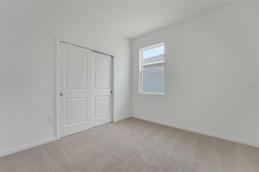 Под контрактом: $300,388 (4 спален, 2 ванн, 1938 Квадратных фут)