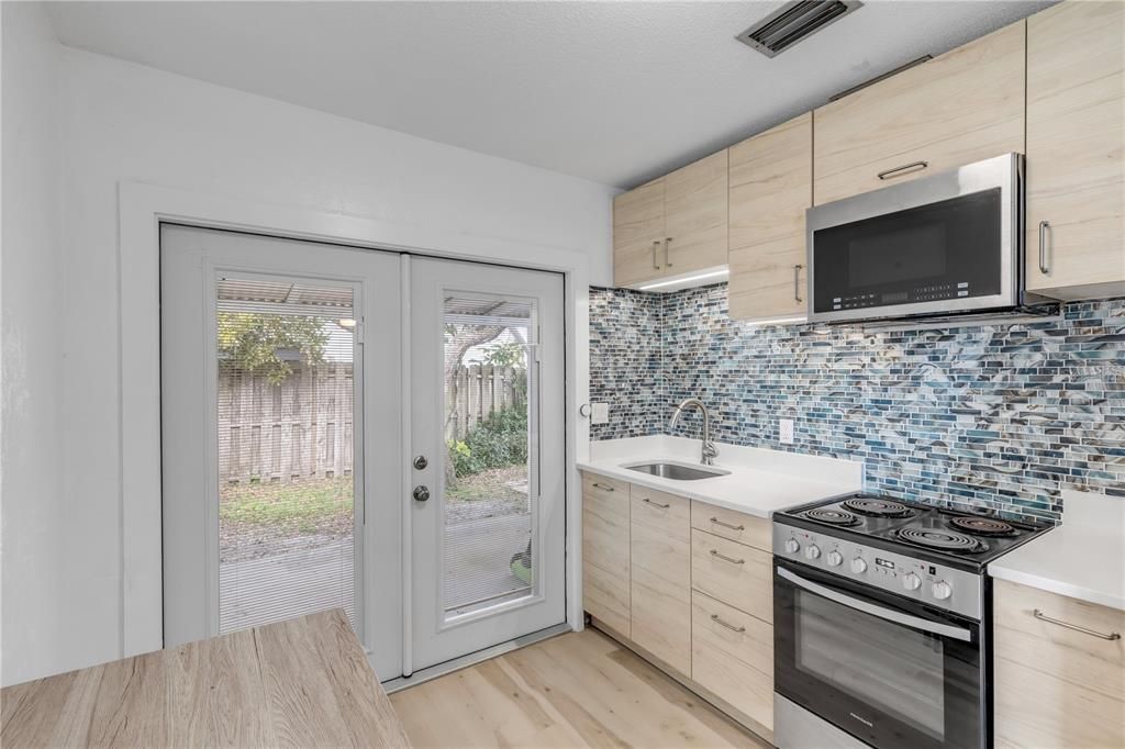 待售: $895,000 (0 贝兹, 0 浴室, 1512 平方英尺)