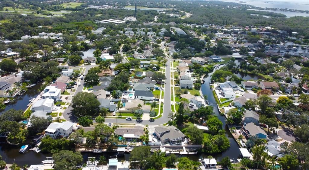 En Venta: $775,000 (3 camas, 2 baños, 2299 Pies cuadrados)