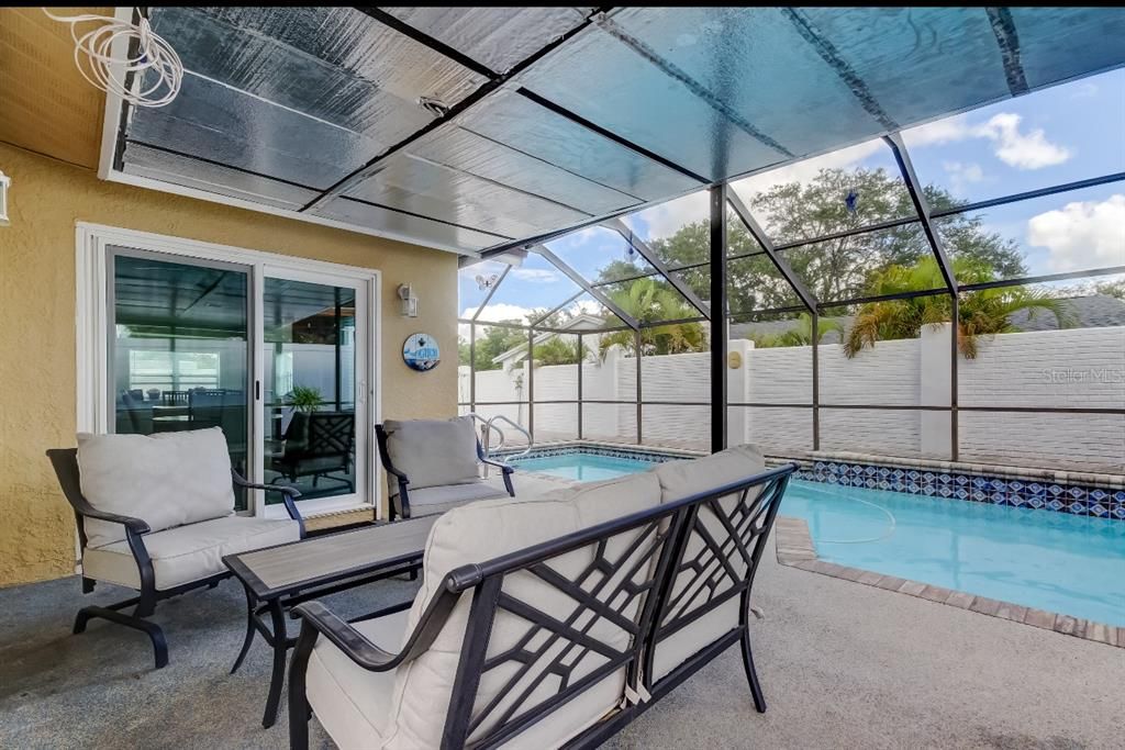 En Venta: $775,000 (3 camas, 2 baños, 2299 Pies cuadrados)