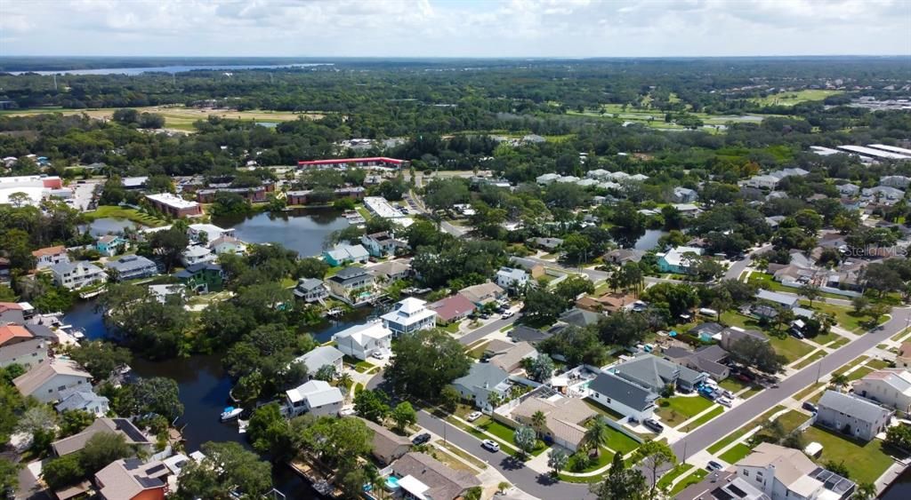 En Venta: $775,000 (3 camas, 2 baños, 2299 Pies cuadrados)