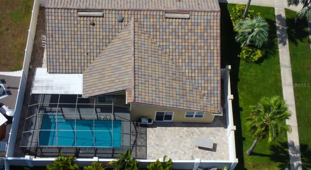 En Venta: $775,000 (3 camas, 2 baños, 2299 Pies cuadrados)