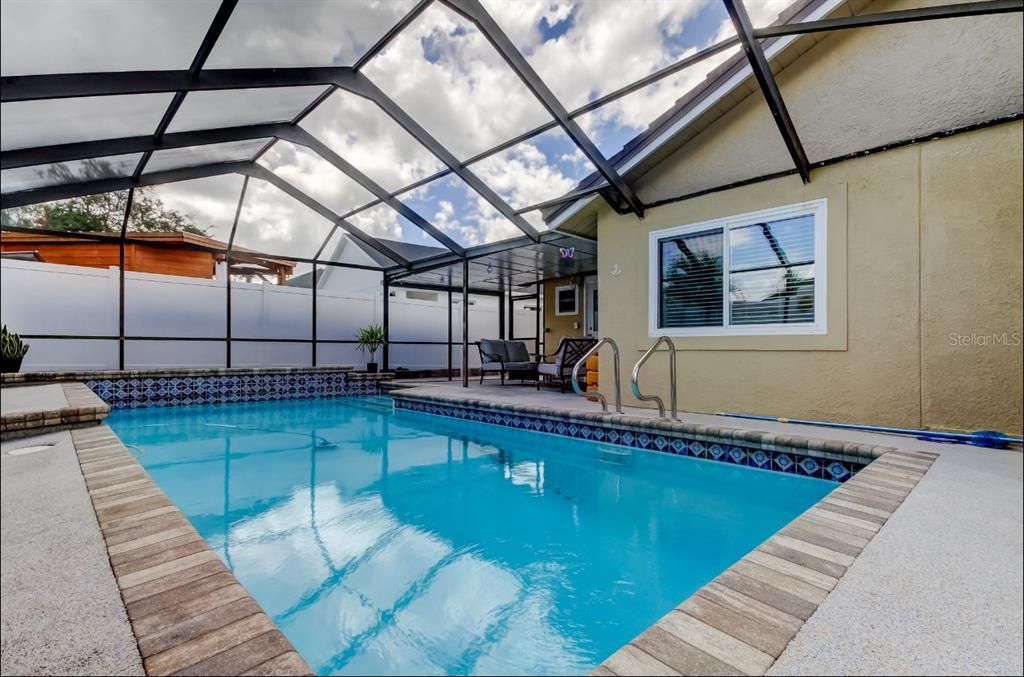 En Venta: $775,000 (3 camas, 2 baños, 2299 Pies cuadrados)