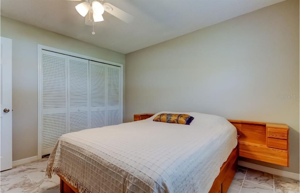 En Venta: $775,000 (3 camas, 2 baños, 2299 Pies cuadrados)