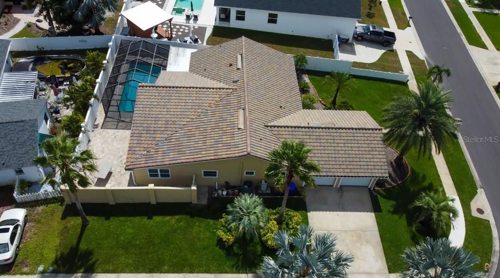 En Venta: $775,000 (3 camas, 2 baños, 2299 Pies cuadrados)