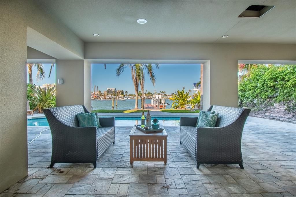 For Sale: $3,399,000 (4 beds, 4 baths, 4036 Square Feet)