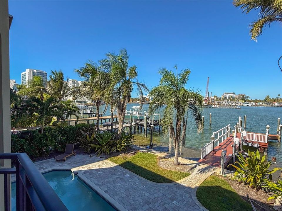 For Sale: $3,399,000 (4 beds, 4 baths, 4036 Square Feet)