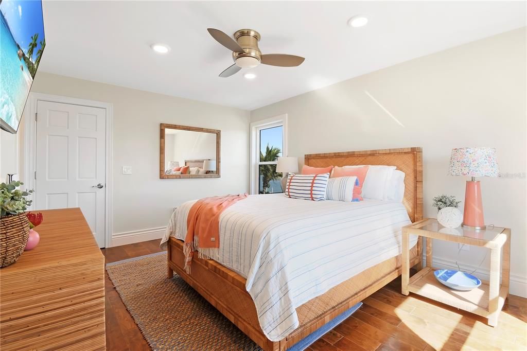 For Sale: $3,399,000 (4 beds, 4 baths, 4036 Square Feet)