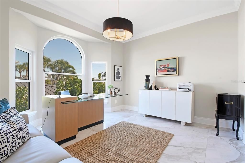 For Sale: $3,399,000 (4 beds, 4 baths, 4036 Square Feet)