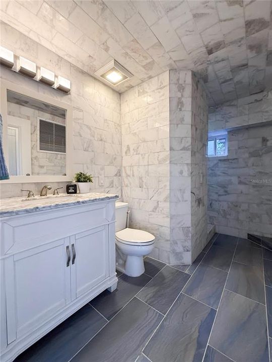 For Sale: $3,399,000 (4 beds, 4 baths, 4036 Square Feet)