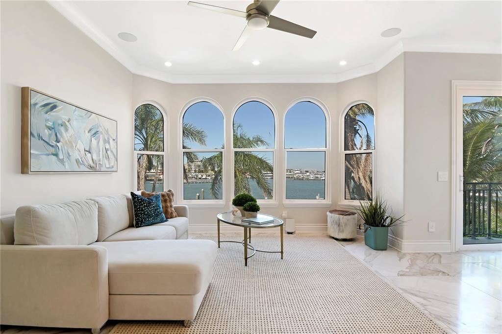 For Sale: $3,399,000 (4 beds, 4 baths, 4036 Square Feet)